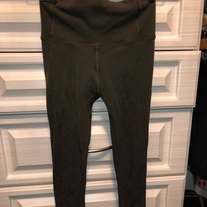 Lululemon reveal tight olive leggings